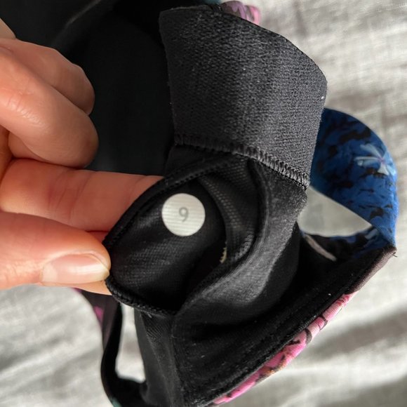 Lululemon In A Flash II Floral Sports Bra (6) in Petal Pop Black Floral - Picture 6 of 6